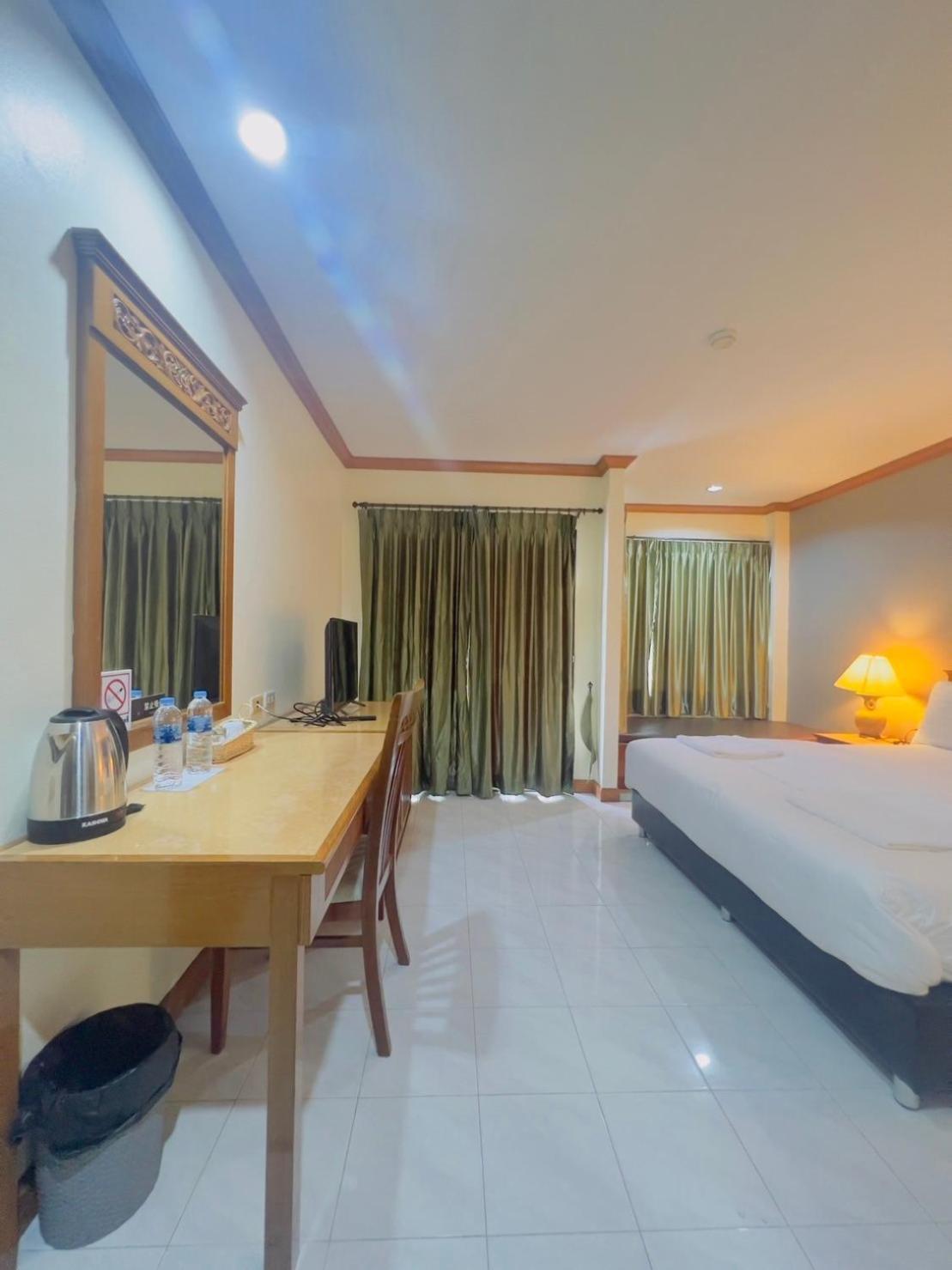 Royal Vista Otel Patong Dış mekan fotoğraf