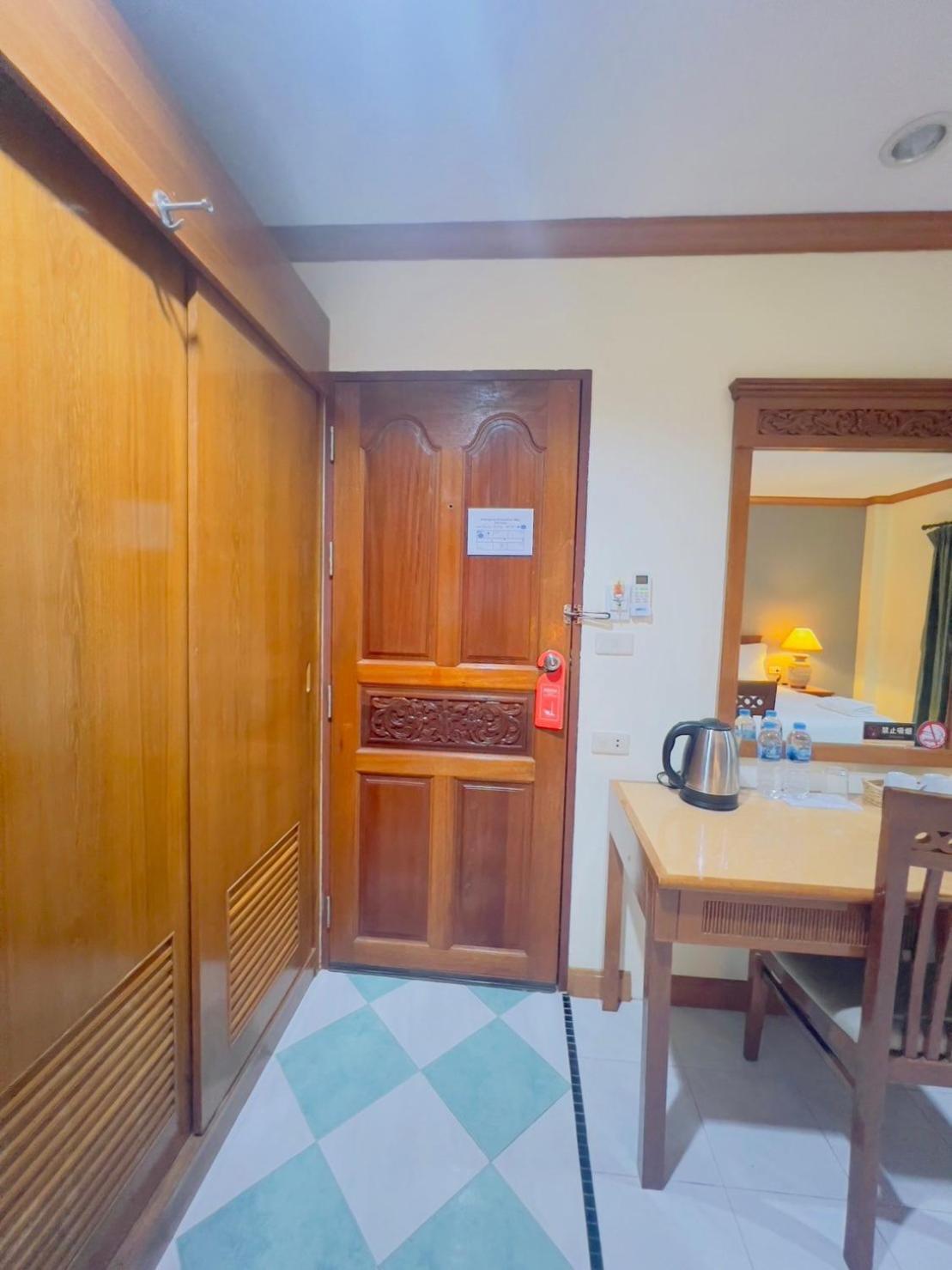 Royal Vista Otel Patong Dış mekan fotoğraf