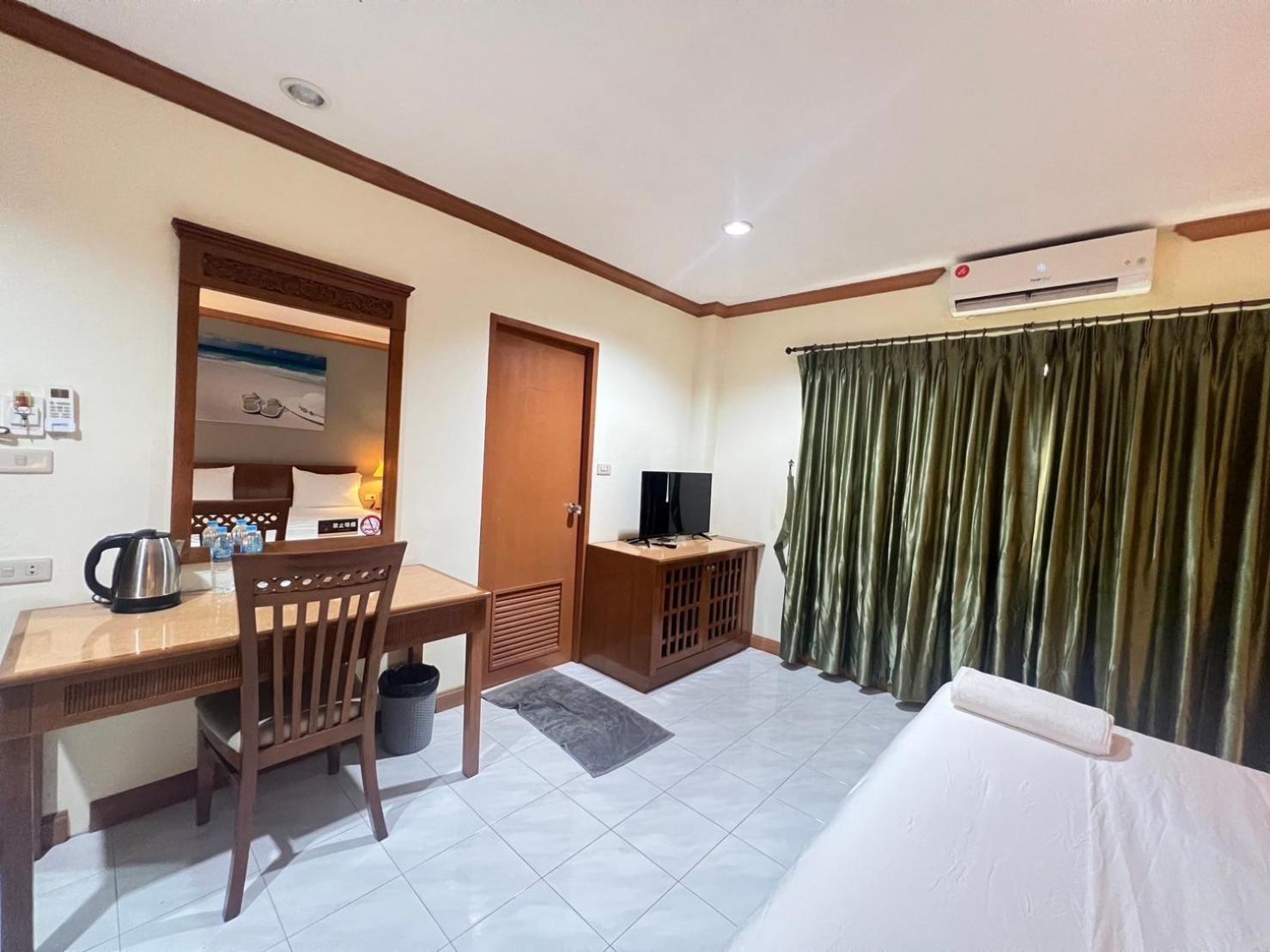 Royal Vista Otel Patong Dış mekan fotoğraf
